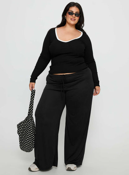 Baseline V Neck Long Sleeve Top Black / White Curve