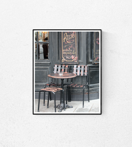 Afternoon at Café St Regis