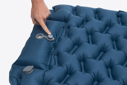 BLACKDEER Honeycomb Inflatable Mat