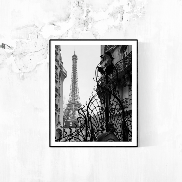 Eiffel Tower View Avenue Rapp - Every Day Paris